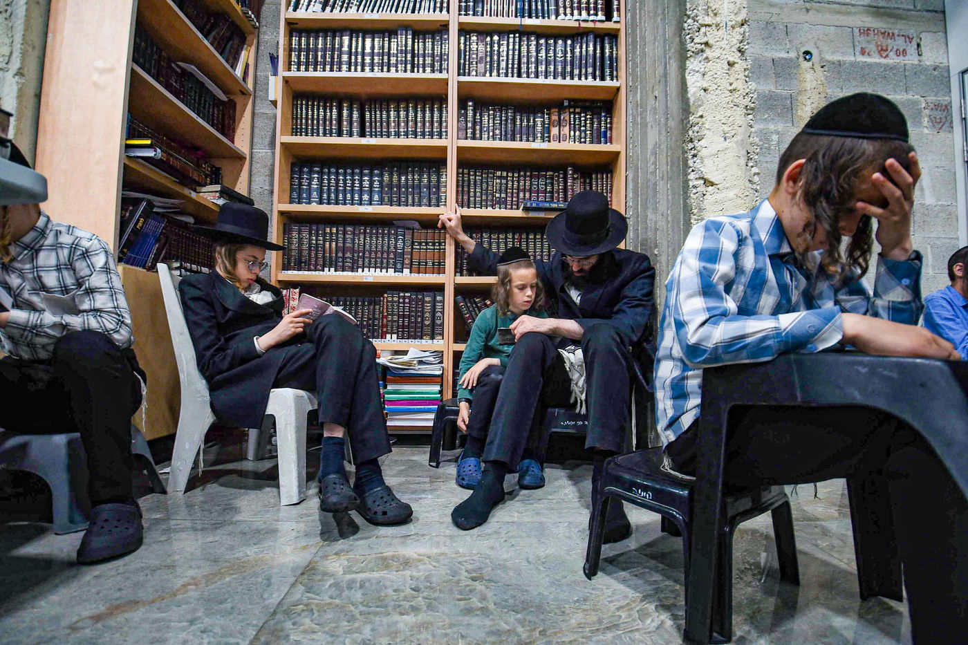 תשעה באב בחצה"ק דינוב