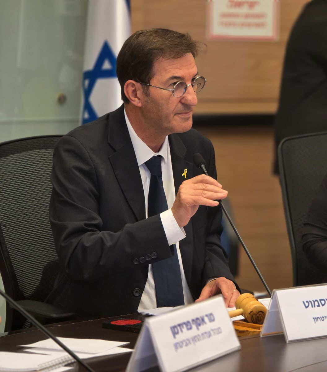 ח"כ בועז ביסמוט בראשות ועדת החוץ והביטחון