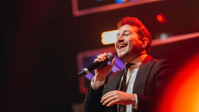 משה טישלר חוזר בסינגל חדש ומרגש: "והביאנו"