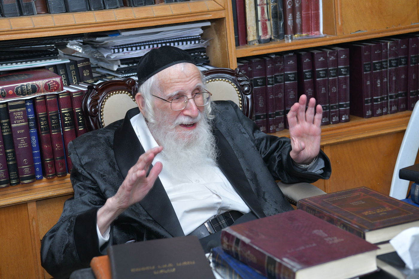 התאחדות רבני הקהילות התכנסו במעונו של הגר"ע אויערבאך