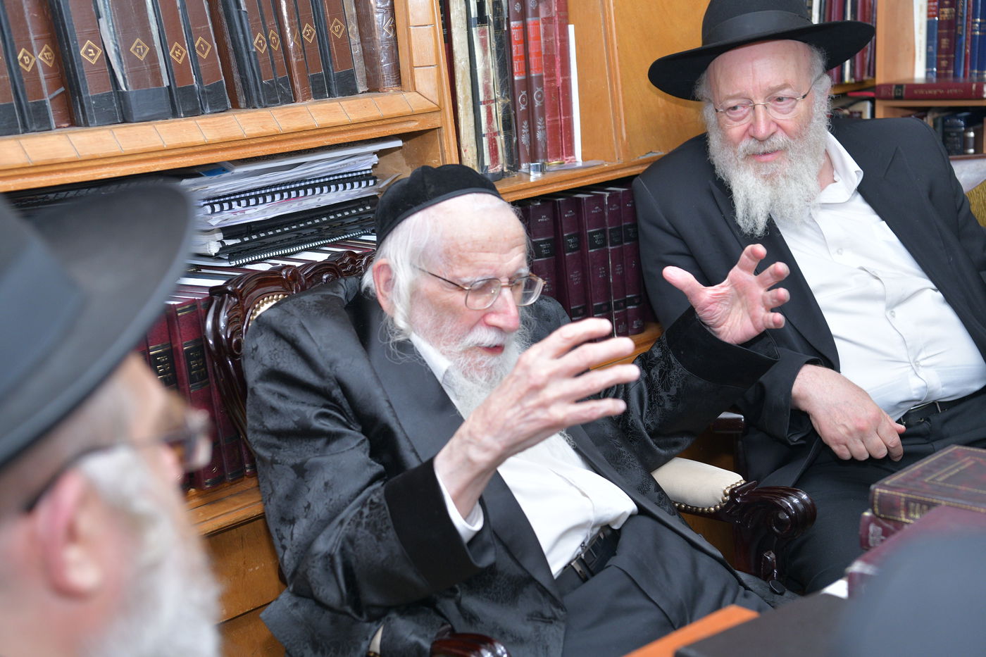 התאחדות רבני הקהילות התכנסו במעונו של הגר"ע אויערבאך