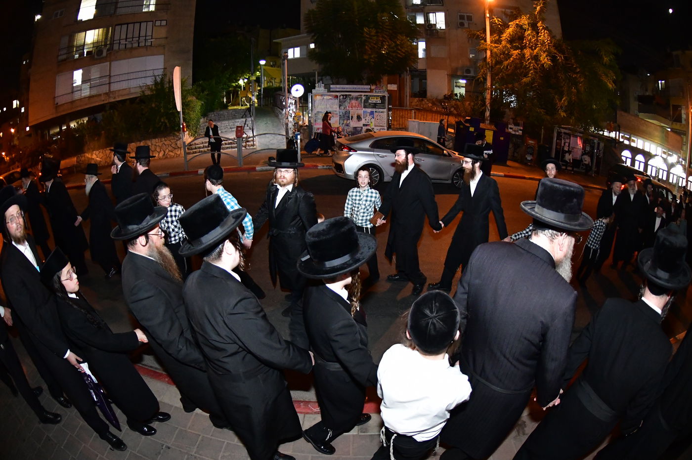 תשעה באב בחצה"ק ביאלה רמת אהרן