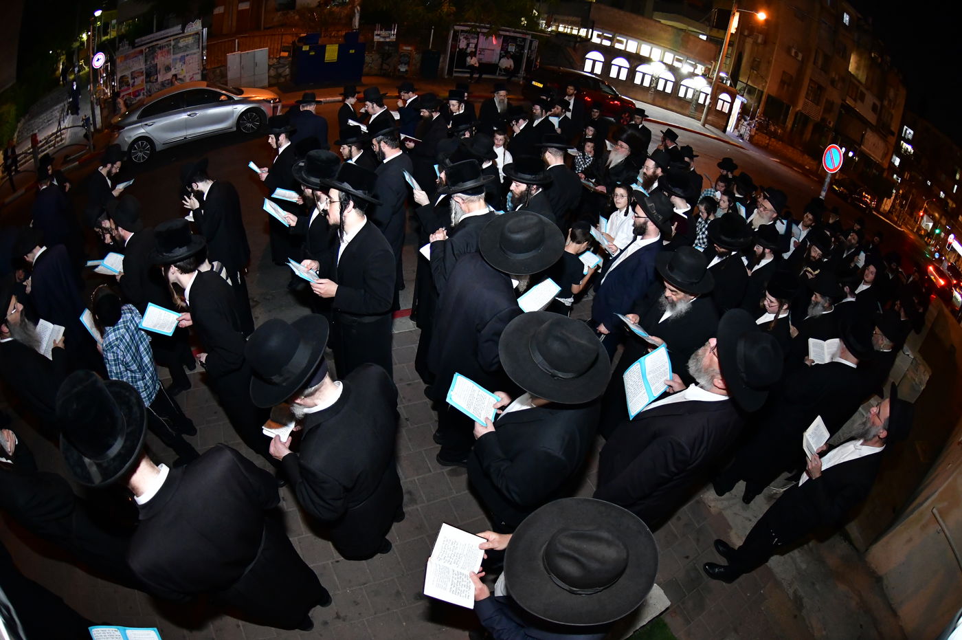 תשעה באב בחצה"ק ביאלה רמת אהרן