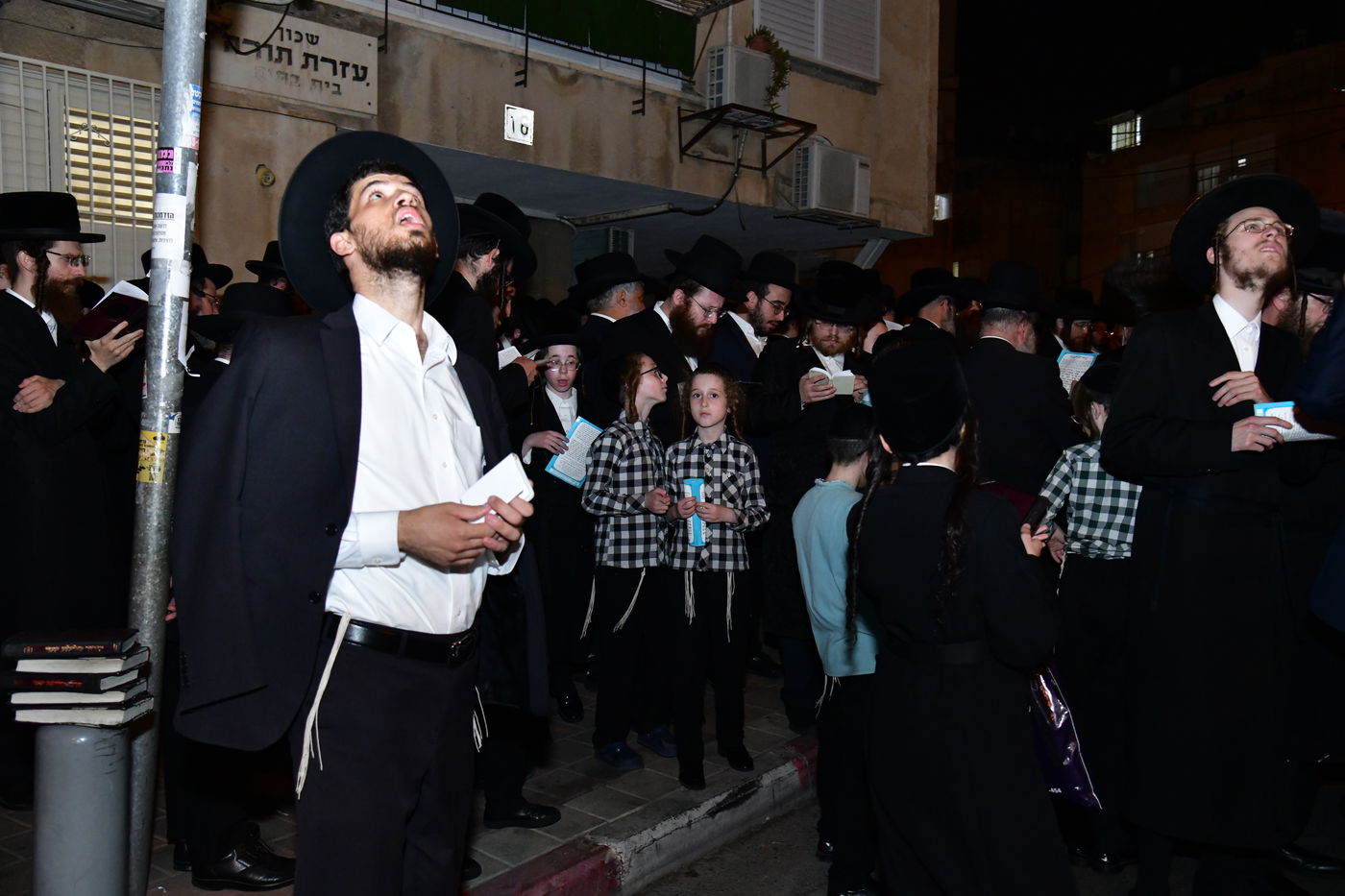 תשעה באב בחצה"ק ביאלה רמת אהרן