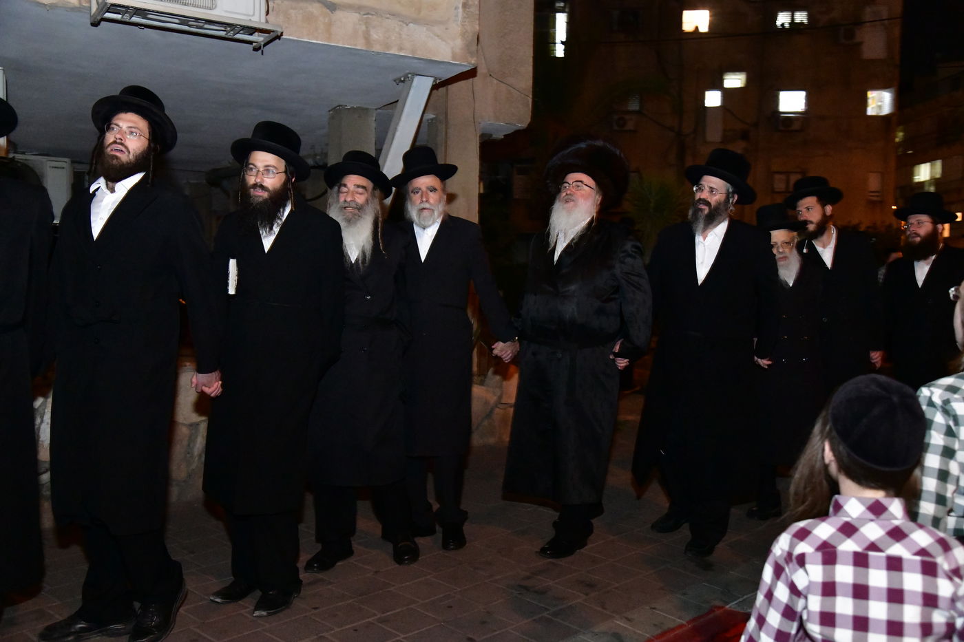 תשעה באב בחצה"ק ביאלה רמת אהרן