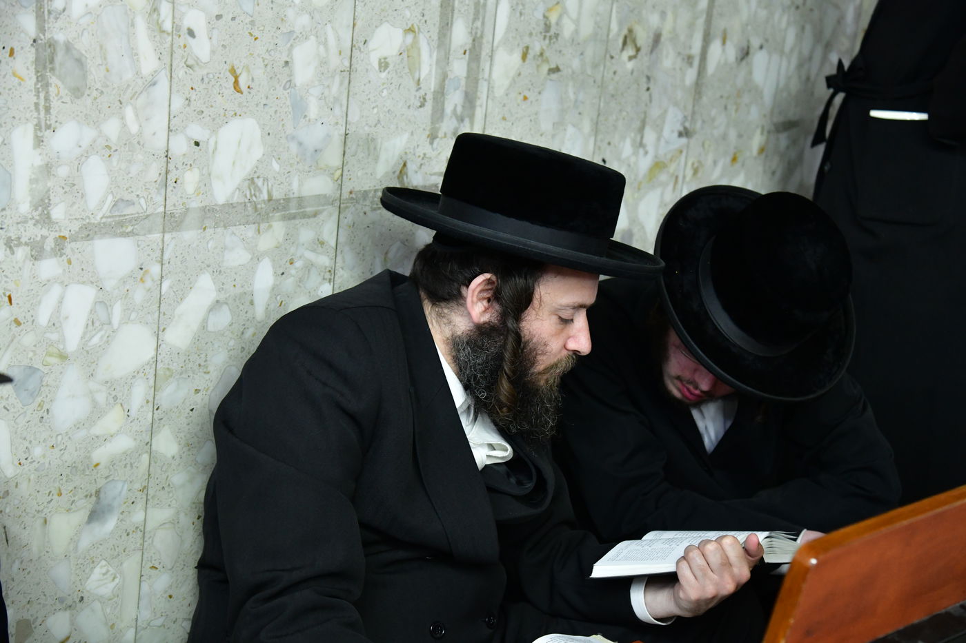 תשעה באב בחצה"ק ביאלה רמת אהרן