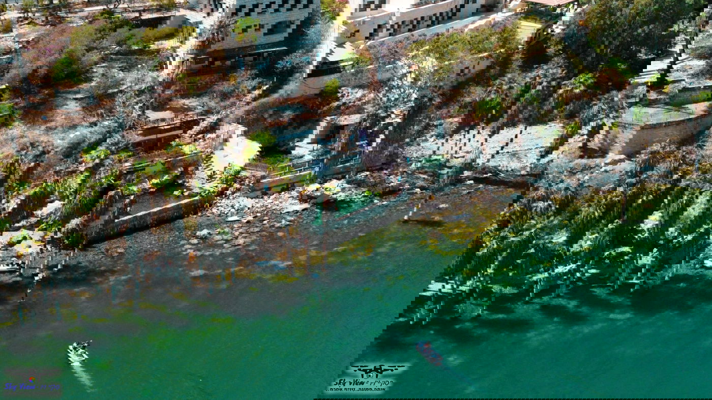 מעין עין ימק"א בתקופות יותר טובות מימינו | הובא בספר 'המקומות הנדירים הקדושים והרטובים בארץ ישראל'