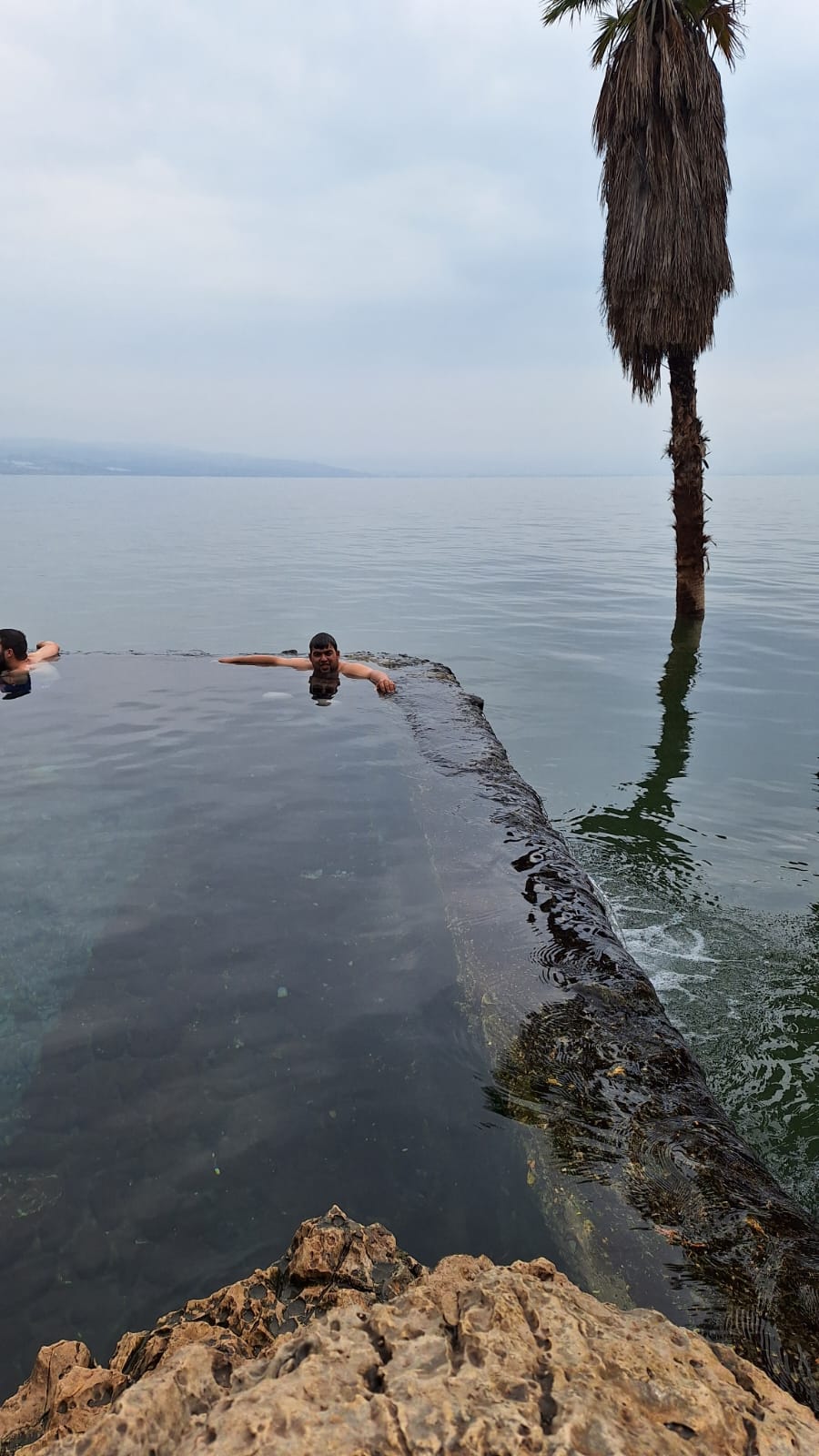 מעין עין ימק"א בתקופות יותר טובות מימינו | הובא בספר 'המקומות הנדירים הקדושים והרטובים בארץ ישראל'