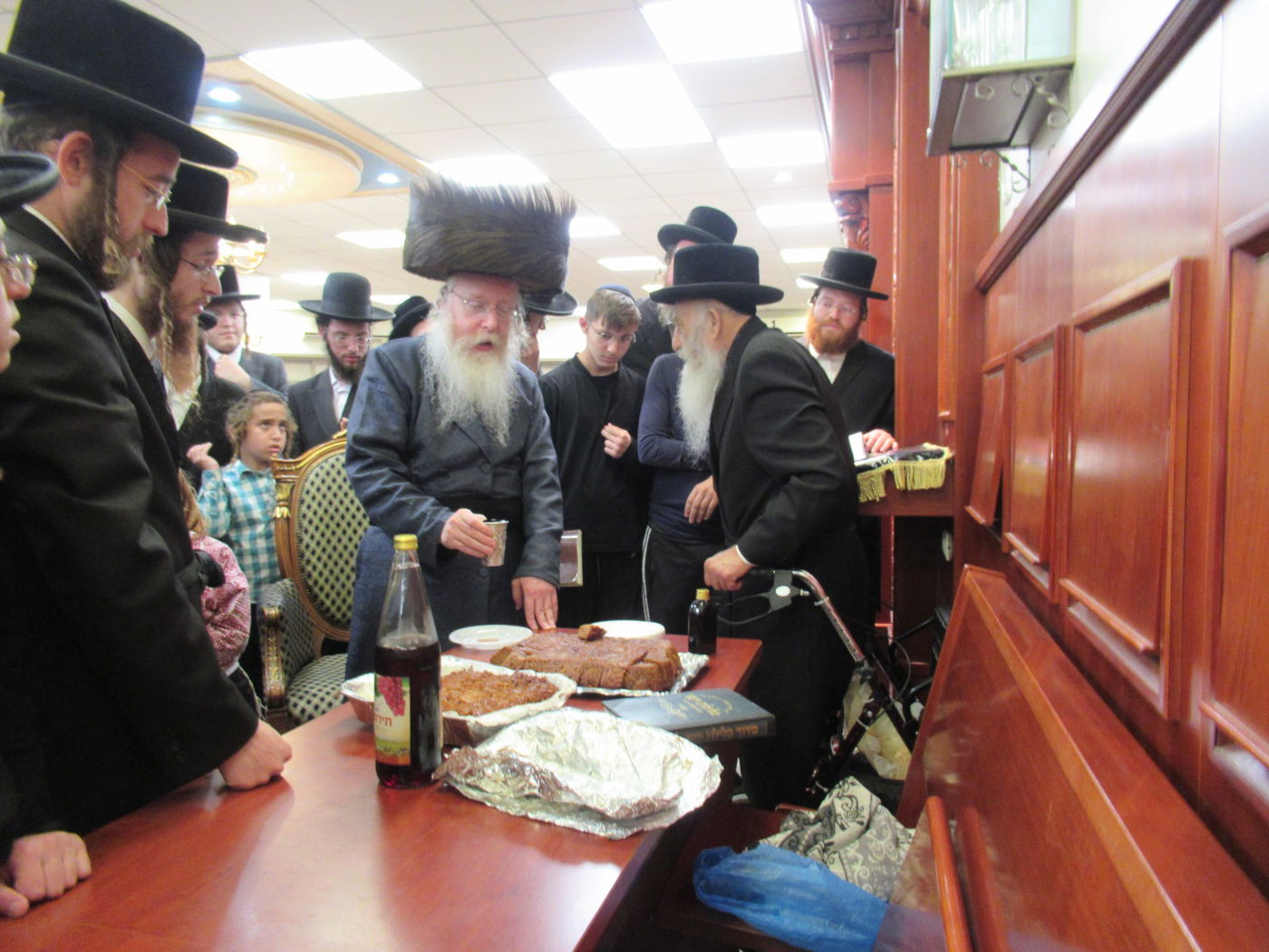 תשעה באב בחצה"ק קרעטשניף ק"ג