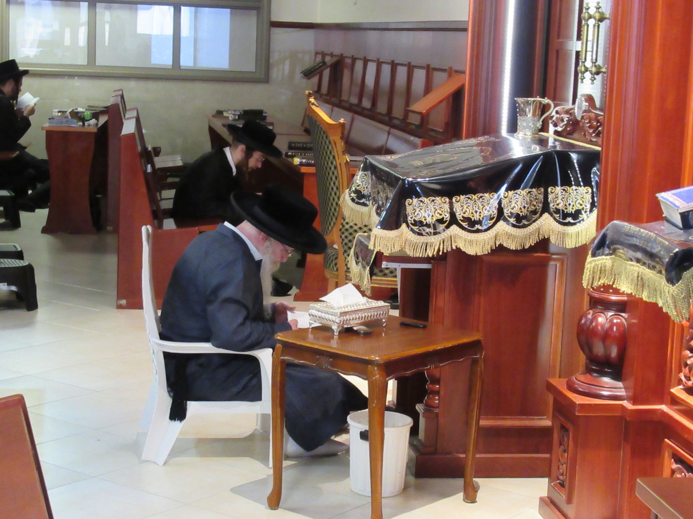 תשעה באב בחצה"ק קרעטשניף ק"ג