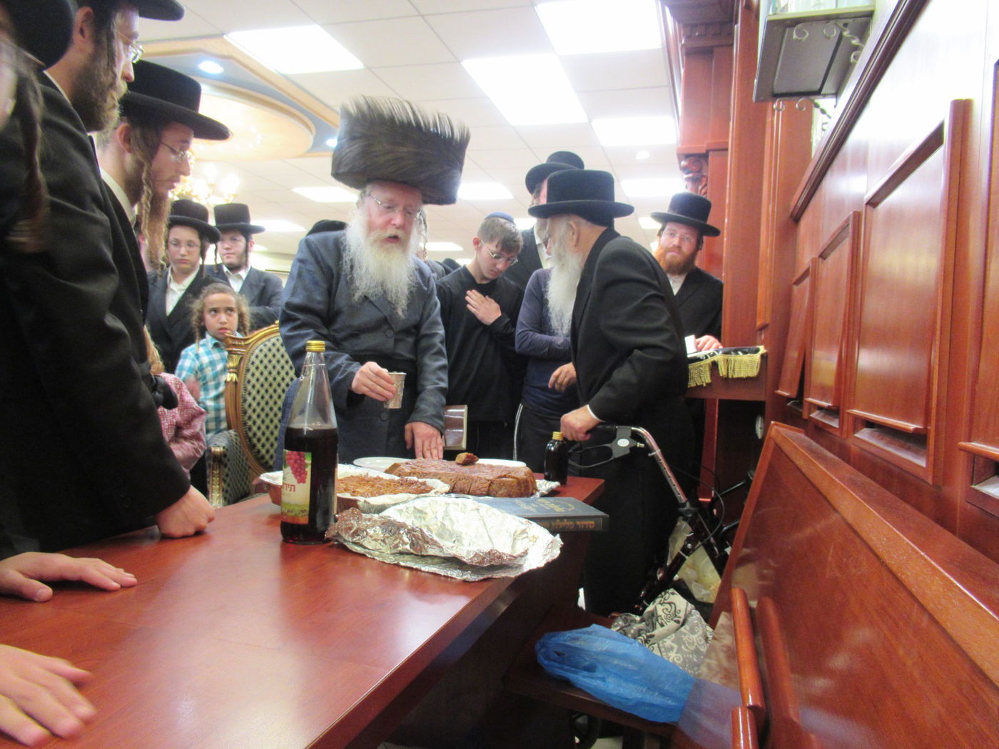 תשעה באב בחצה"ק קרעטשניף ק"ג