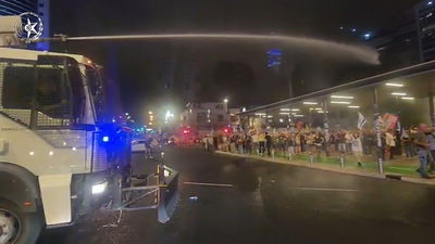 16 מפגינים נעצרו בתל אביב במהלך מחאה נגד הממשלה | תיעוד