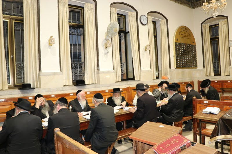 סיום ששה סדרי משנה ב'מאה שערים'