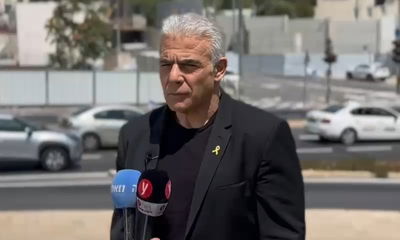 לפיד לאחר היציאה מהתדרוך הביטחוני