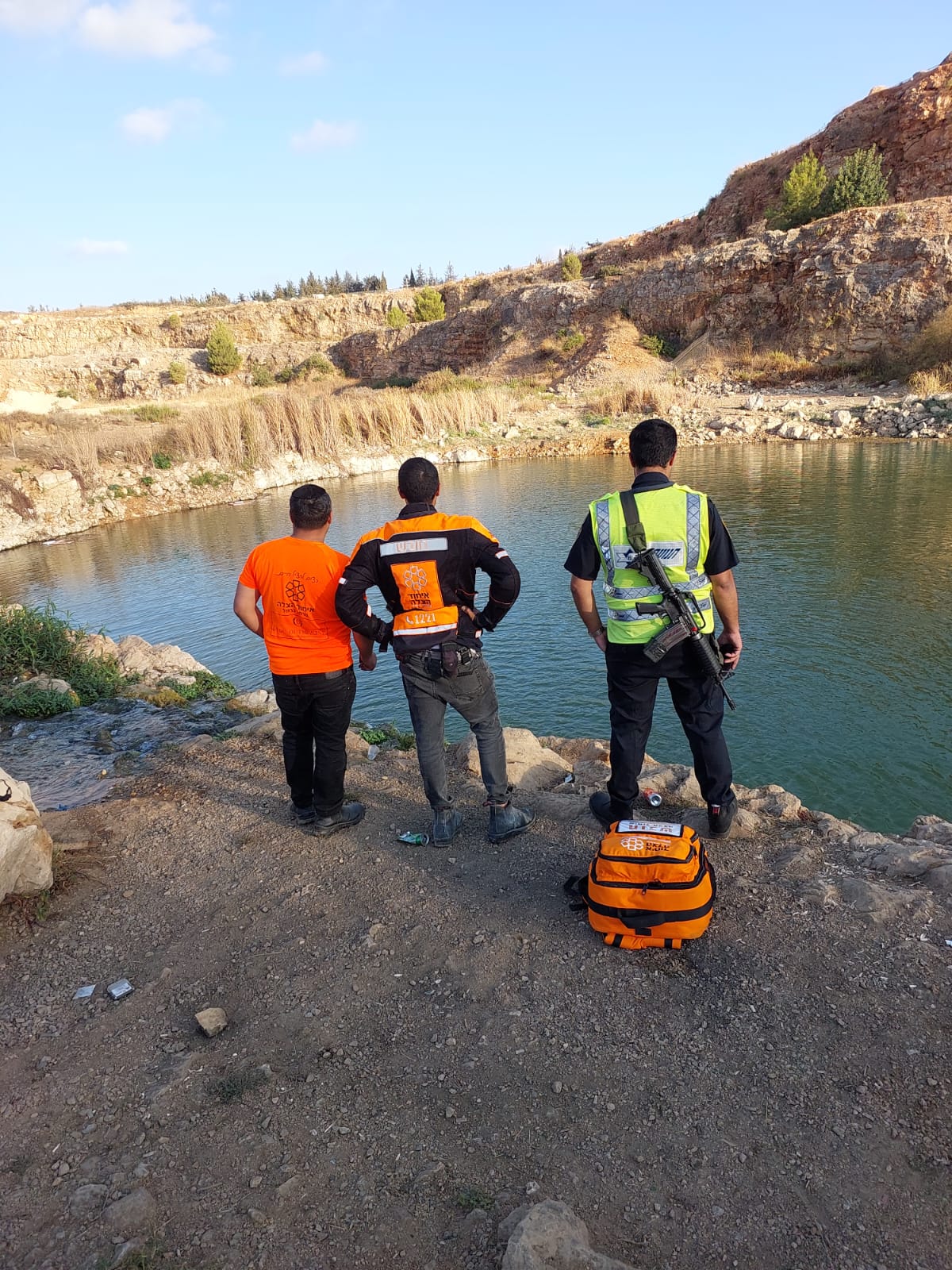 כונני איחוד הצלה ליד הנחל