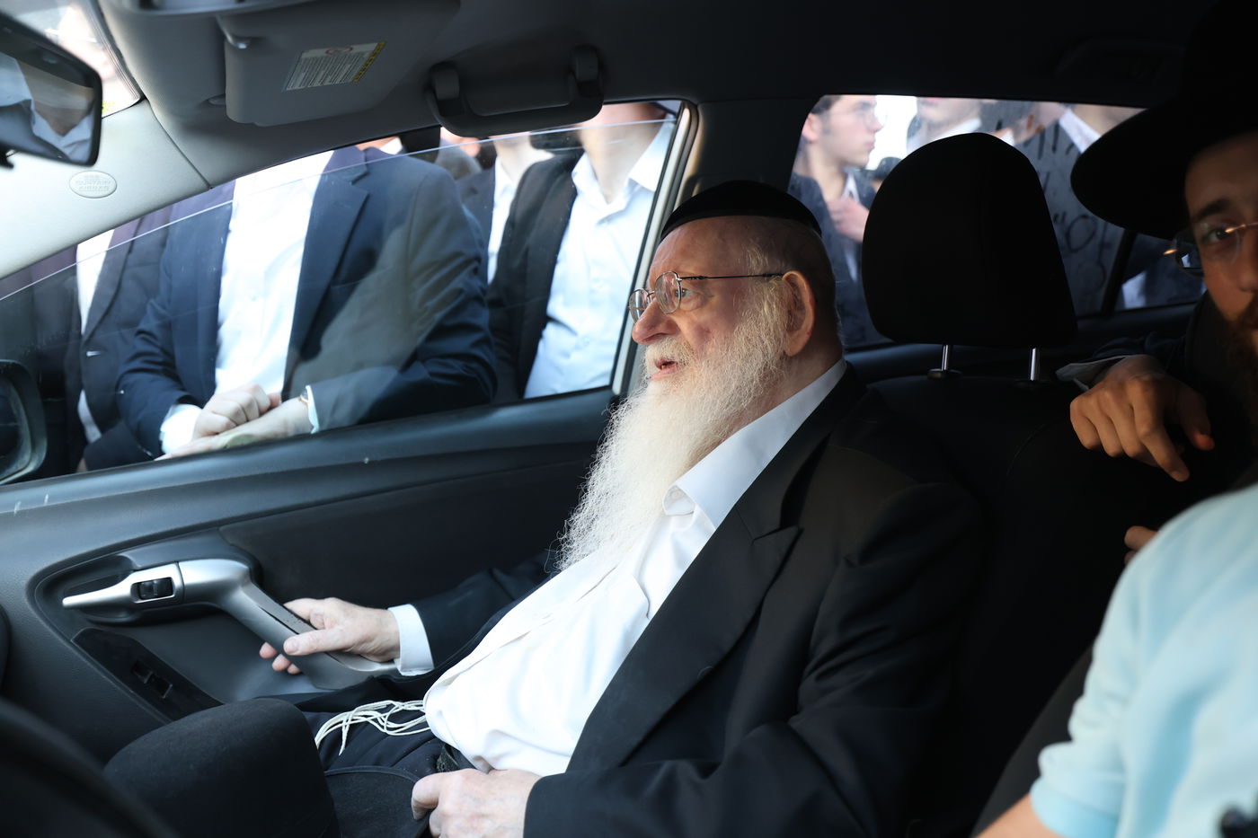 עצרת האלפים בירושלים נכח גזירת הגיוס בראשות גדולי ישראל