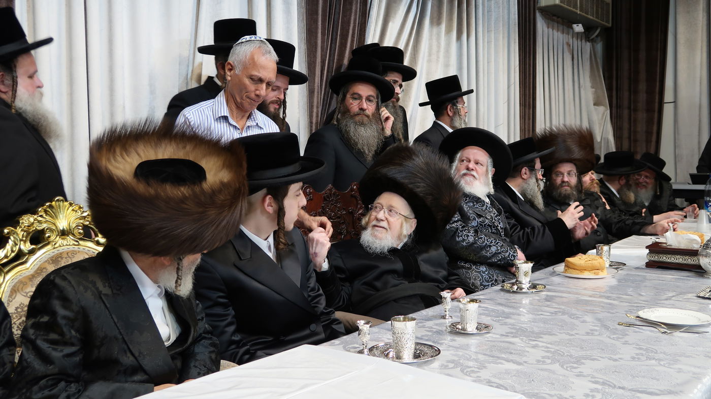 שמחת בית קרעטשניף - תוא"י - קאלוב - ספינקא י-ם