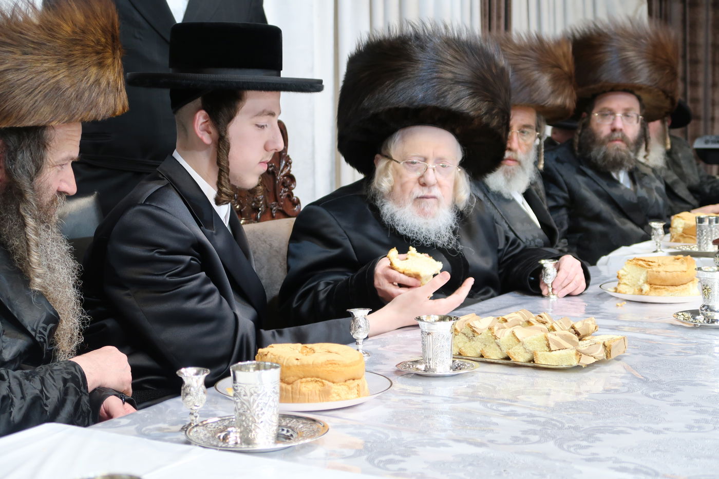 שמחת בית קרעטשניף - תוא"י - קאלוב - ספינקא י-ם