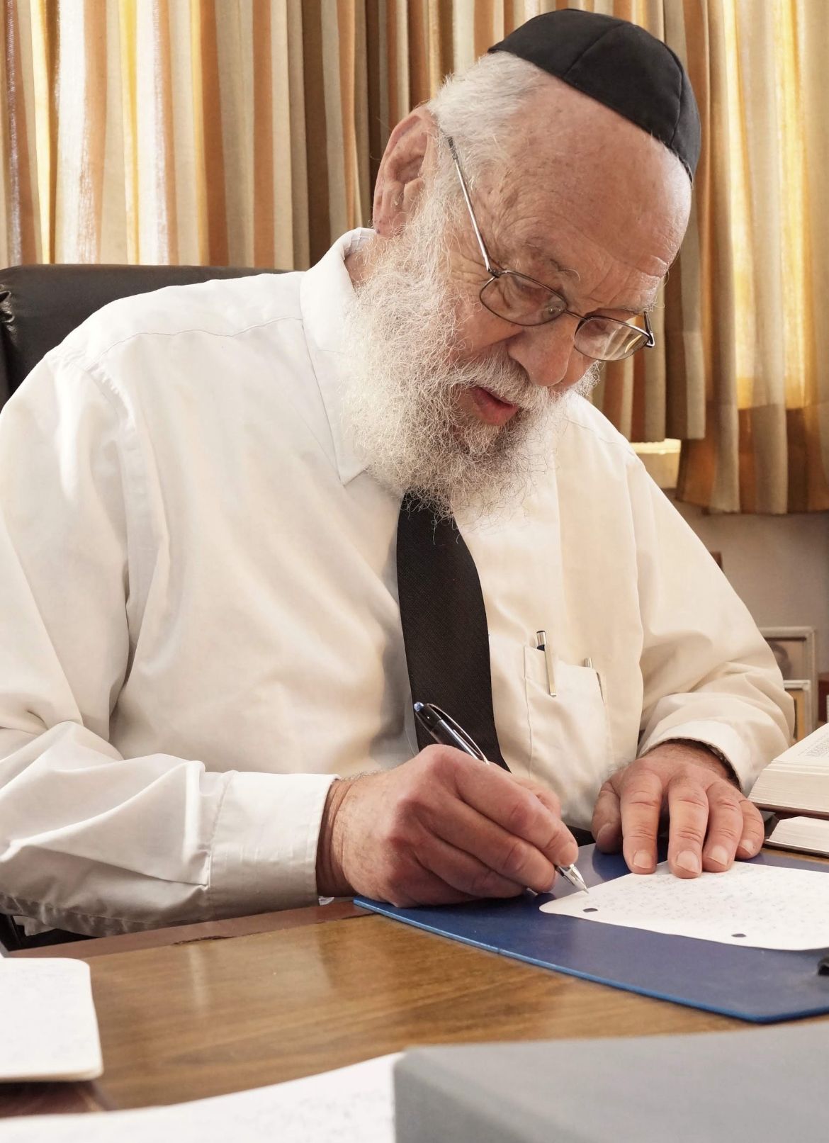 דמות של אמת: ראש ישיבת 'נר משה' רבי אברהם איתיאל גורביץ זצוק"ל