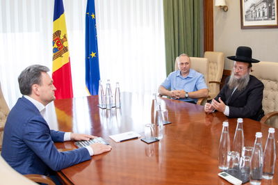 ראש ממשלת מולדובה בפגישה עם הרב זלצמן 