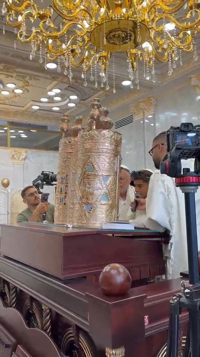 ואיפה הכדורגלן לשעבר מאור בוזגלו חגג בר מצווה לבנו בכורו? צפו