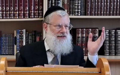 מדוע מרן הגר"מ פיינשטיין הורה ליהודי לעשות סיום מסכת אפילו שסיים רק דף?