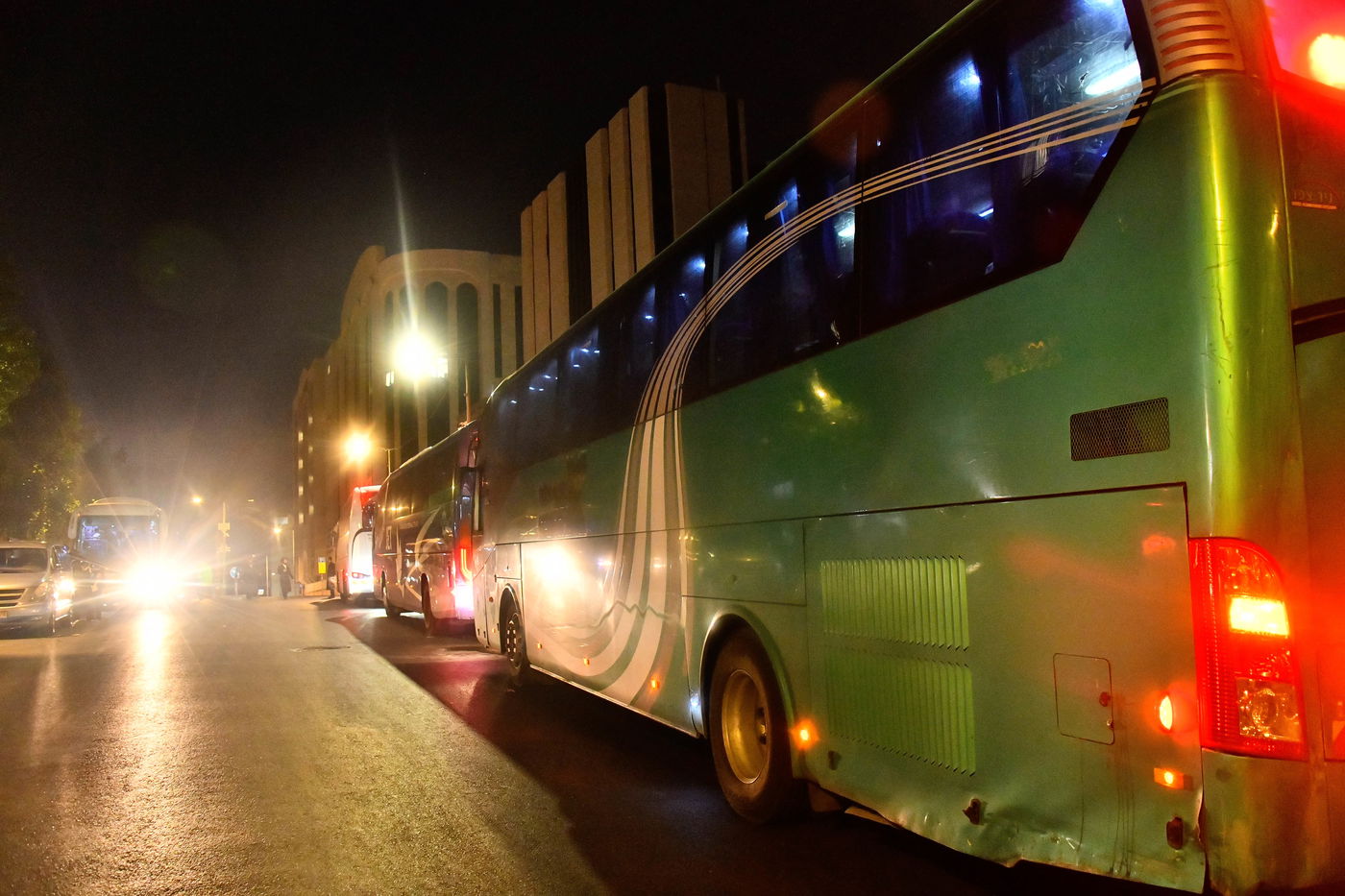 מוצאי שבת נחמו בחצה"ק סקולען ירושלים