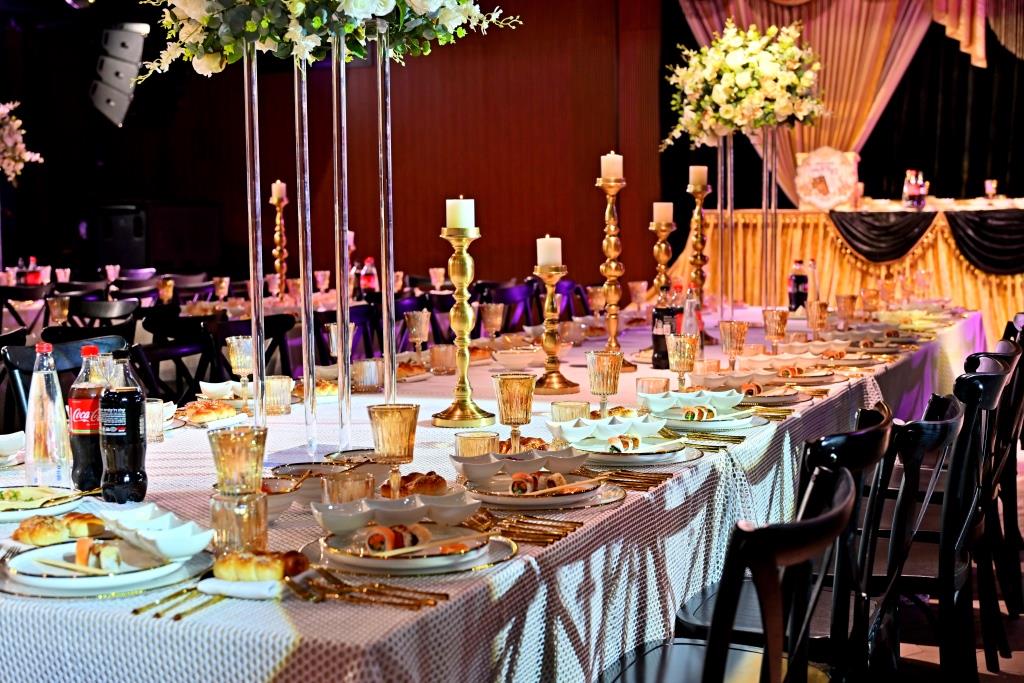 הרה"צ רבי אהרן מענדיל טווערסקי בהכנסת ס"ת בבית שמש