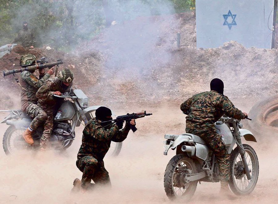 מחבלי חיזבאללה באימון | ארכיון