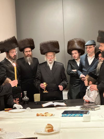 האדמו"ר מסערט ויז'ניץ בהבדלה באוסטריה