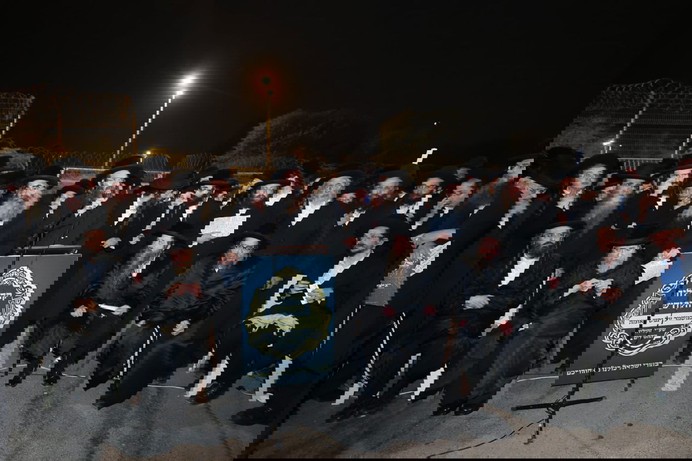 עצרת המחאה מול כלא 10