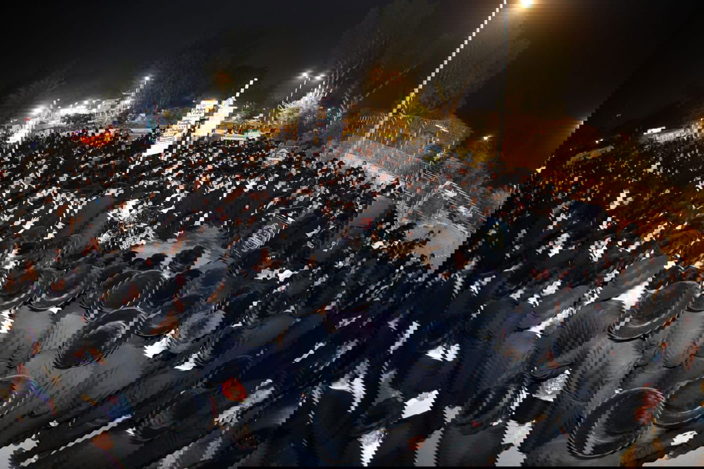 עצרת המחאה מול כלא 10