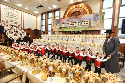 מסיבת חומש בת"ת תולדות אברהם יצחק בבית שמש