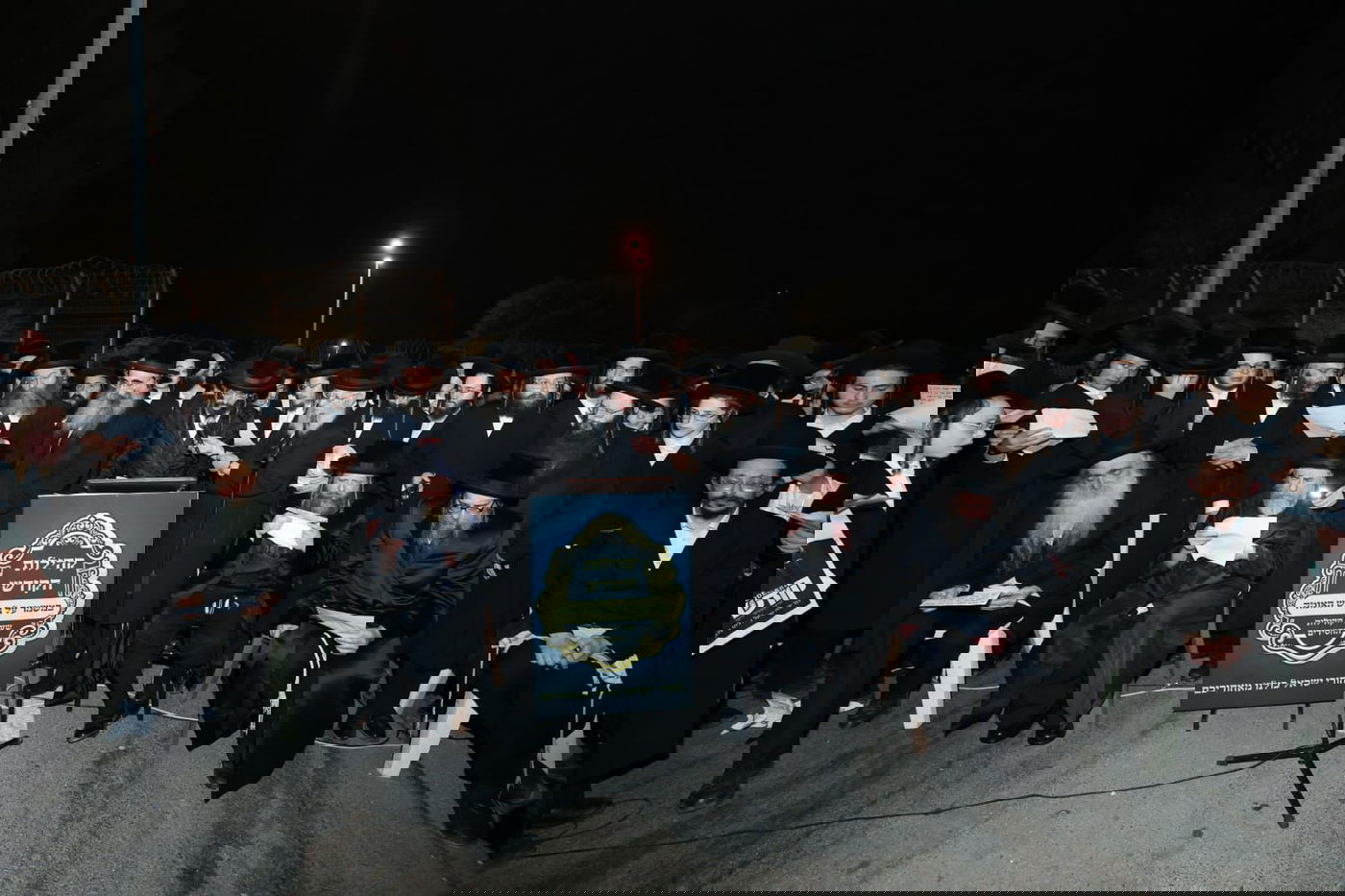 עצרת המחאה מול כלא 10