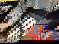 יהודי אירופה בסכנה: שגרירות ישראל בהולנד הותקפה 