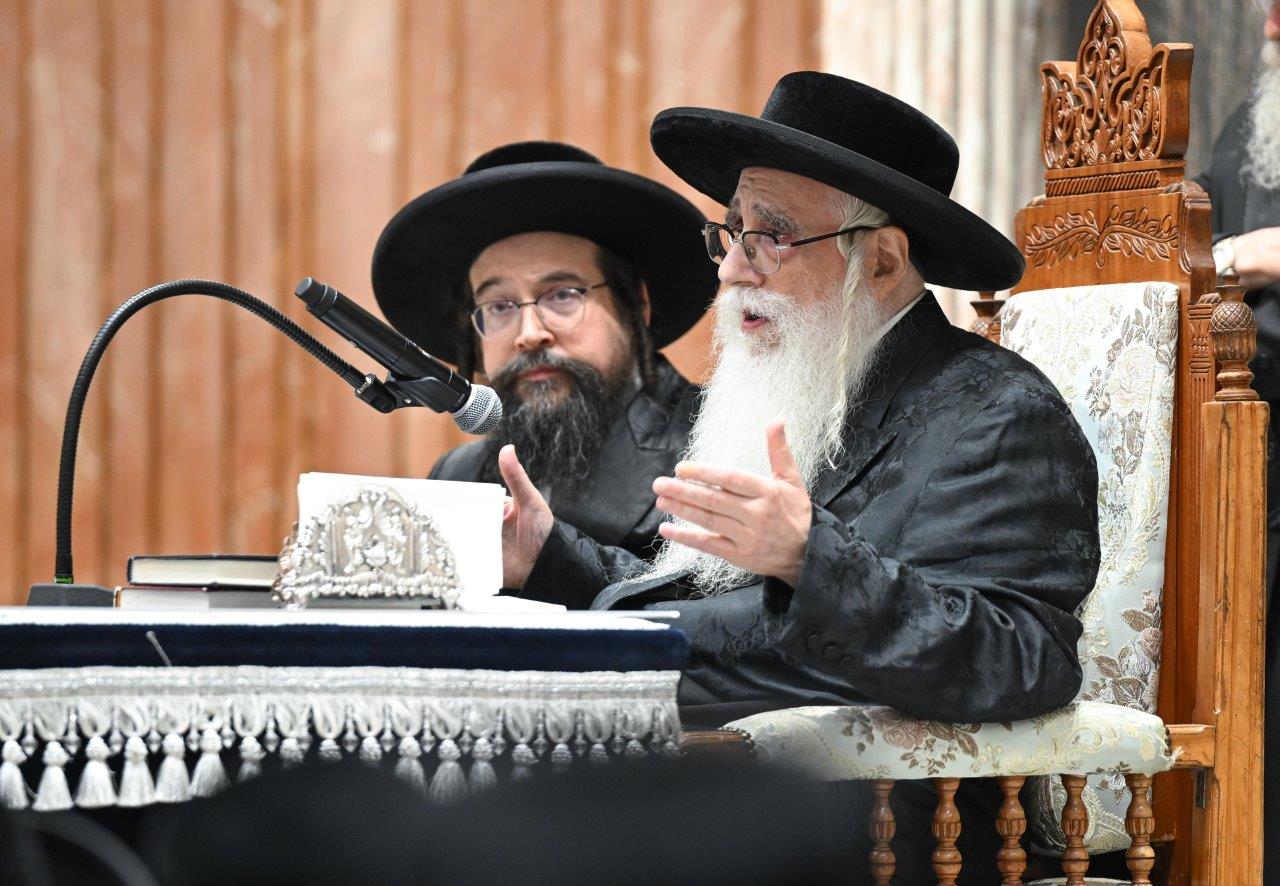 פתיחת הזמן בישיבות צאנז