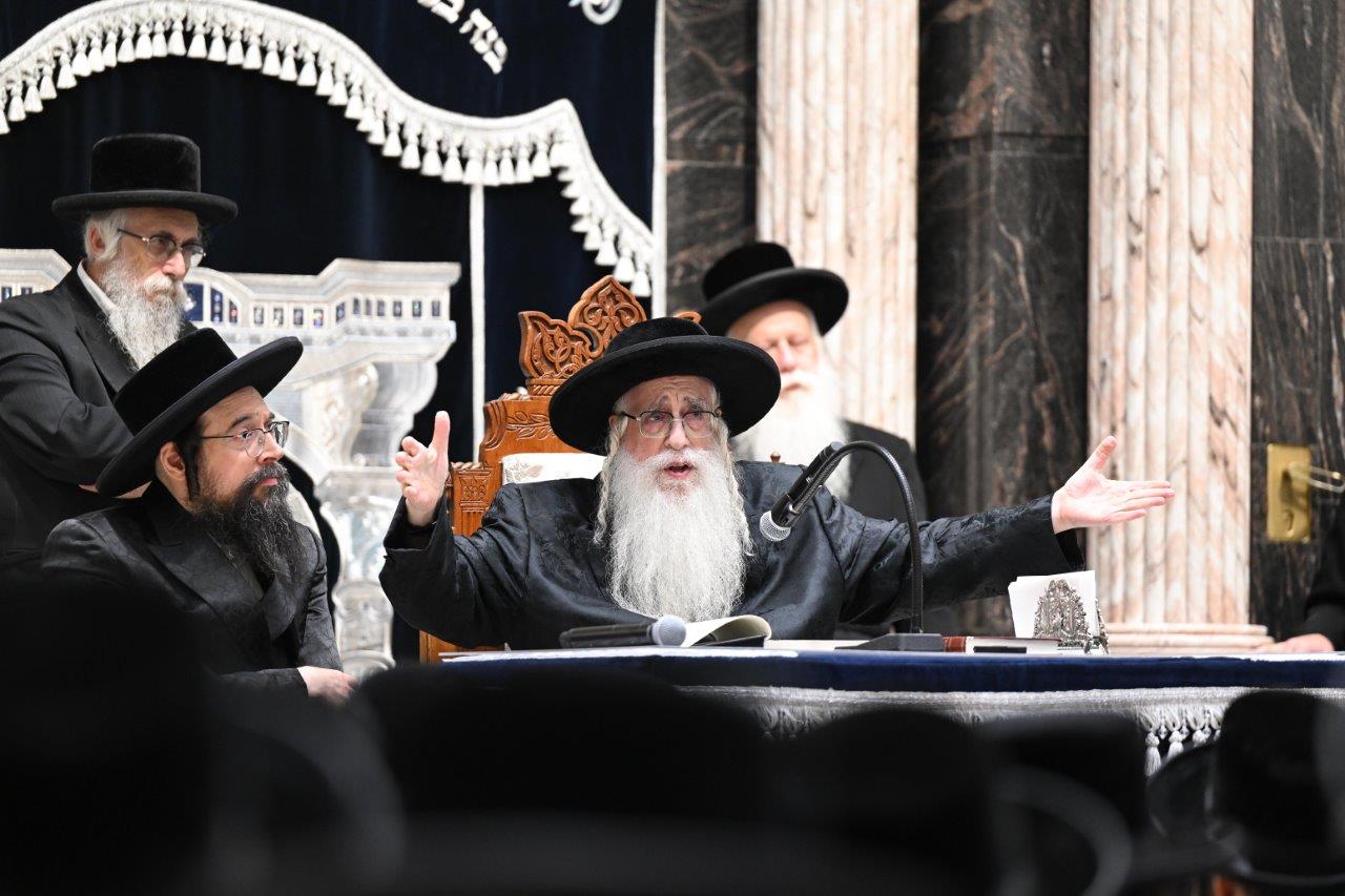 פתיחת הזמן בישיבות צאנז