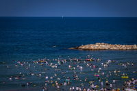 החוף הנפרד בתל אביב | אילוסטרציה, למצולמים אין קשר לנאמר בכתבה