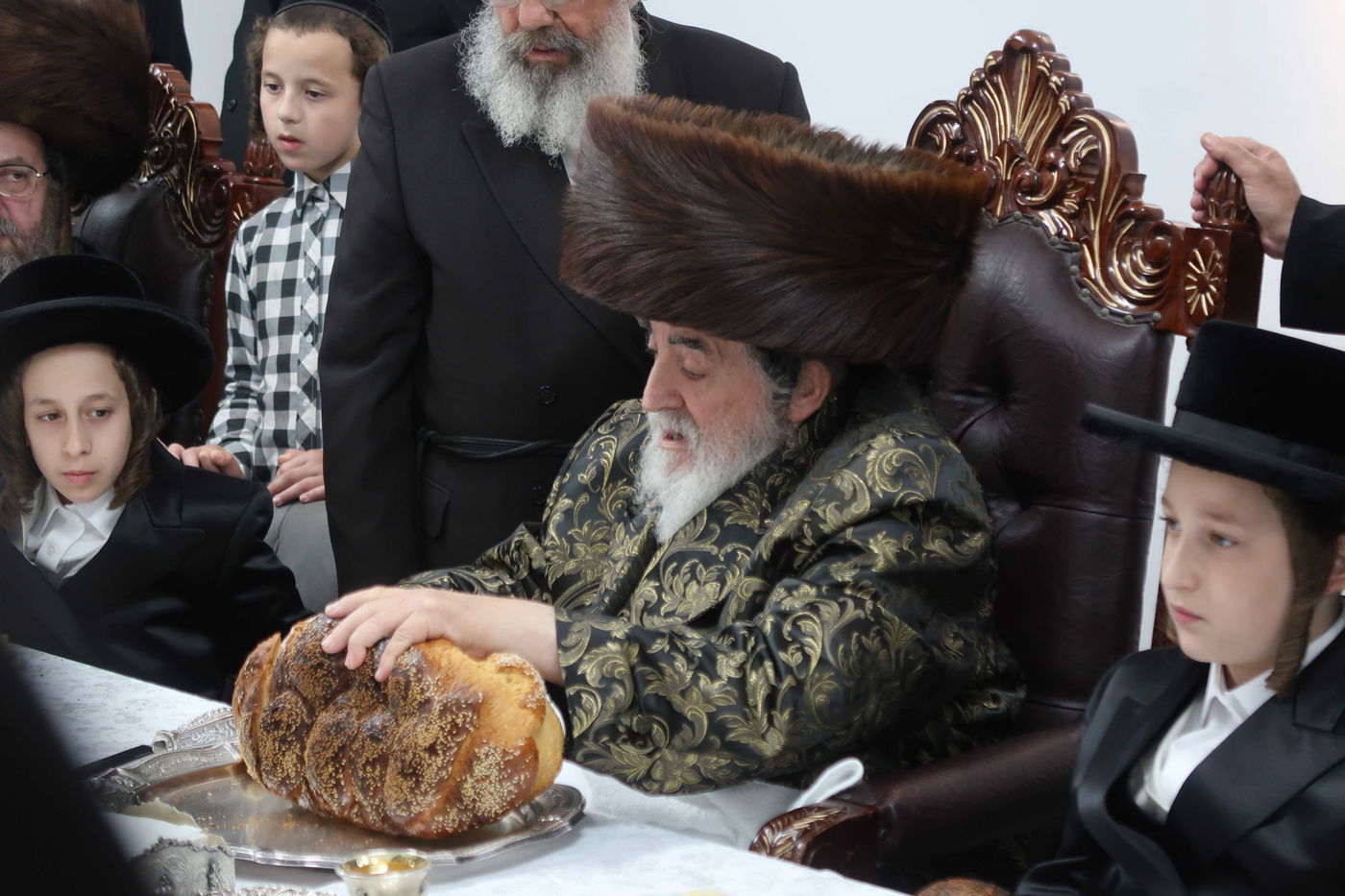 שמחת הבר מצווה לניניו התאומים של האדמו"ר מויז'ניץ