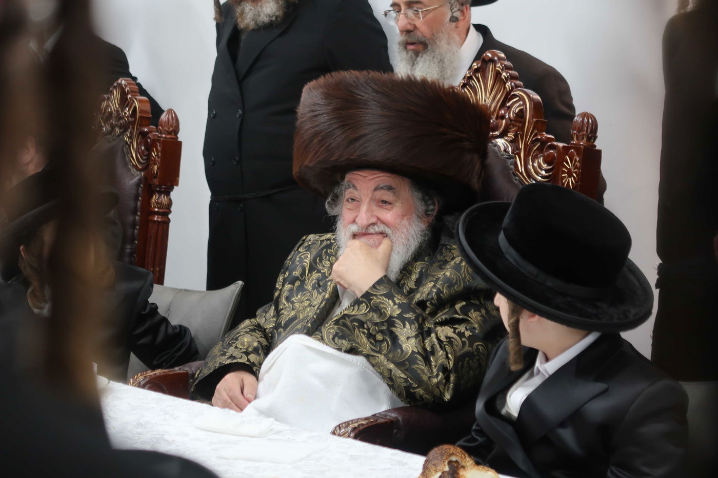 שמחת הבר מצווה לניניו התאומים של האדמו"ר מויז'ניץ