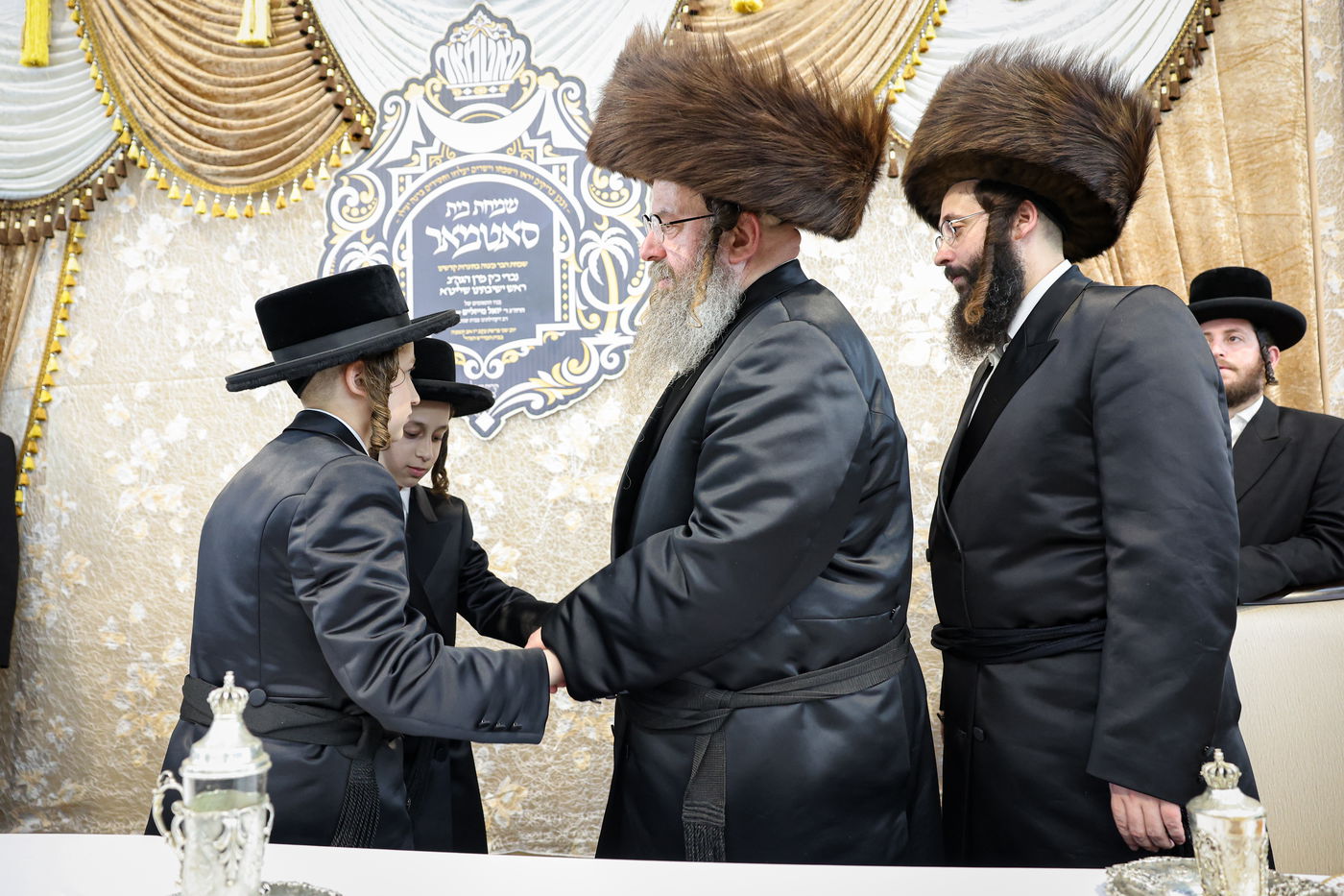 שמחת הבר מצווה לתאומים מסאטמר