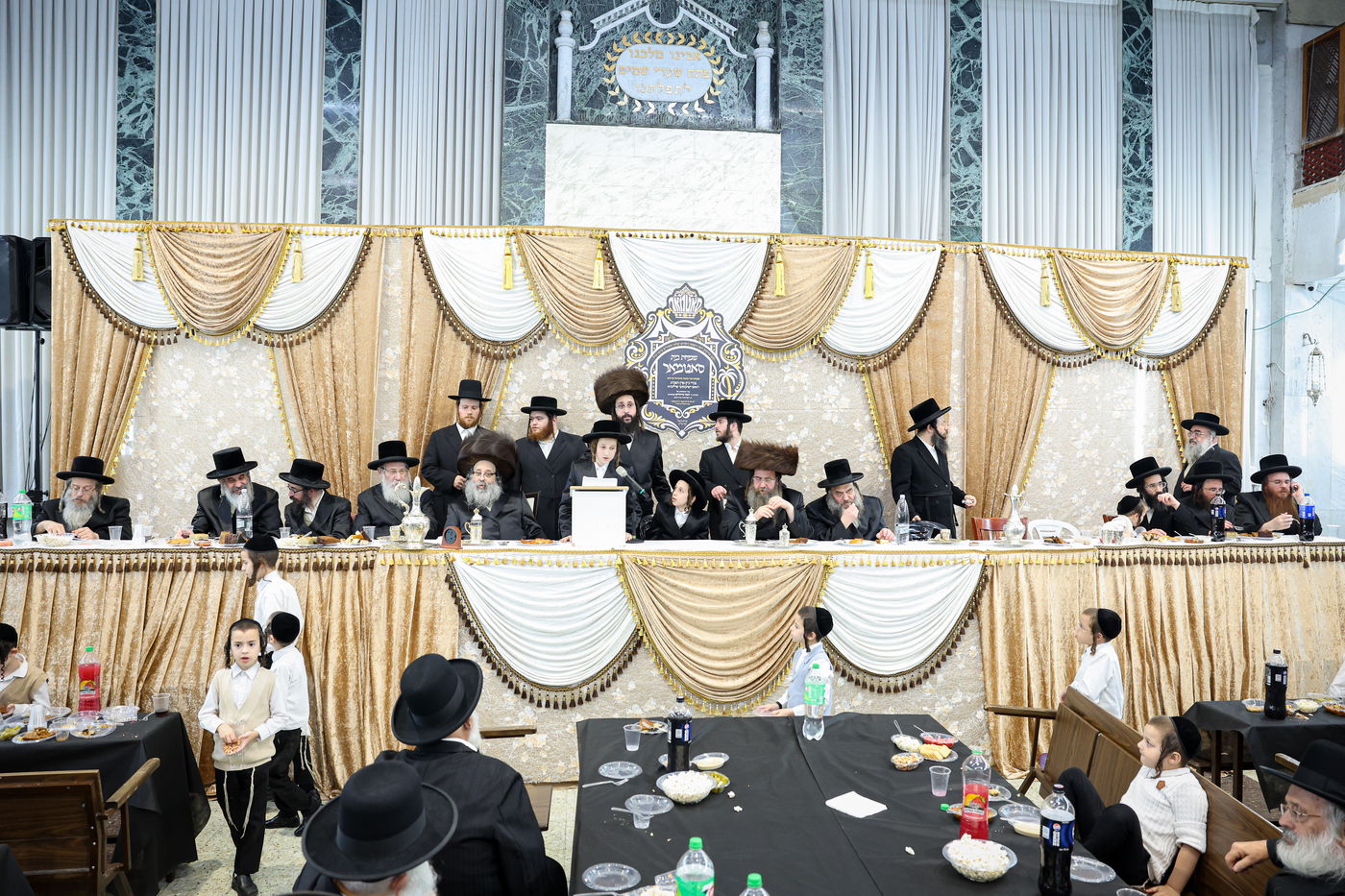 שמחת הבר מצווה לתאומים מסאטמר