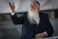 השר מאיר פרוש