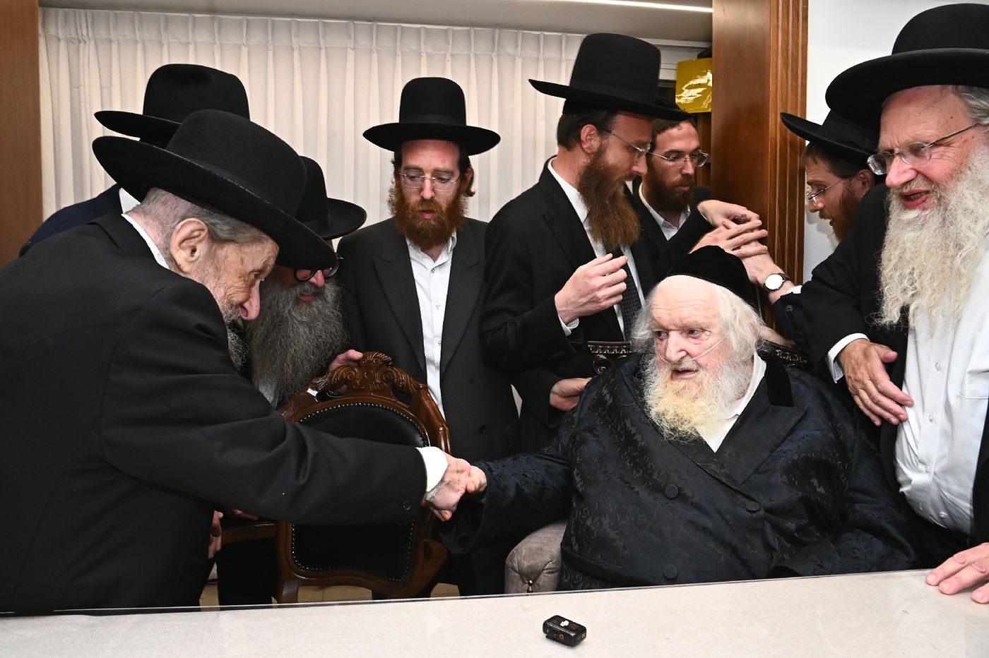 הגר"ד לנדו בביקור אצל הגר"מ שטרנבוך