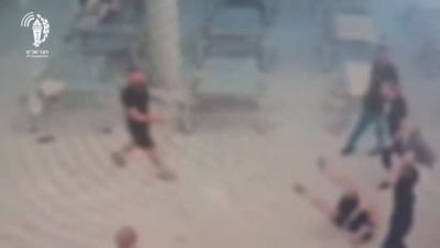 אלימות חמורה בכלא: האסירים התנפלו באכזריות על אסיר שלישי