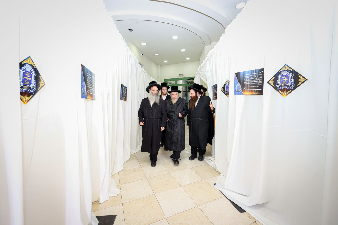 מעמד כבוד התורה בישיבת 'מאור עיניים' רחמיסטריווקא 