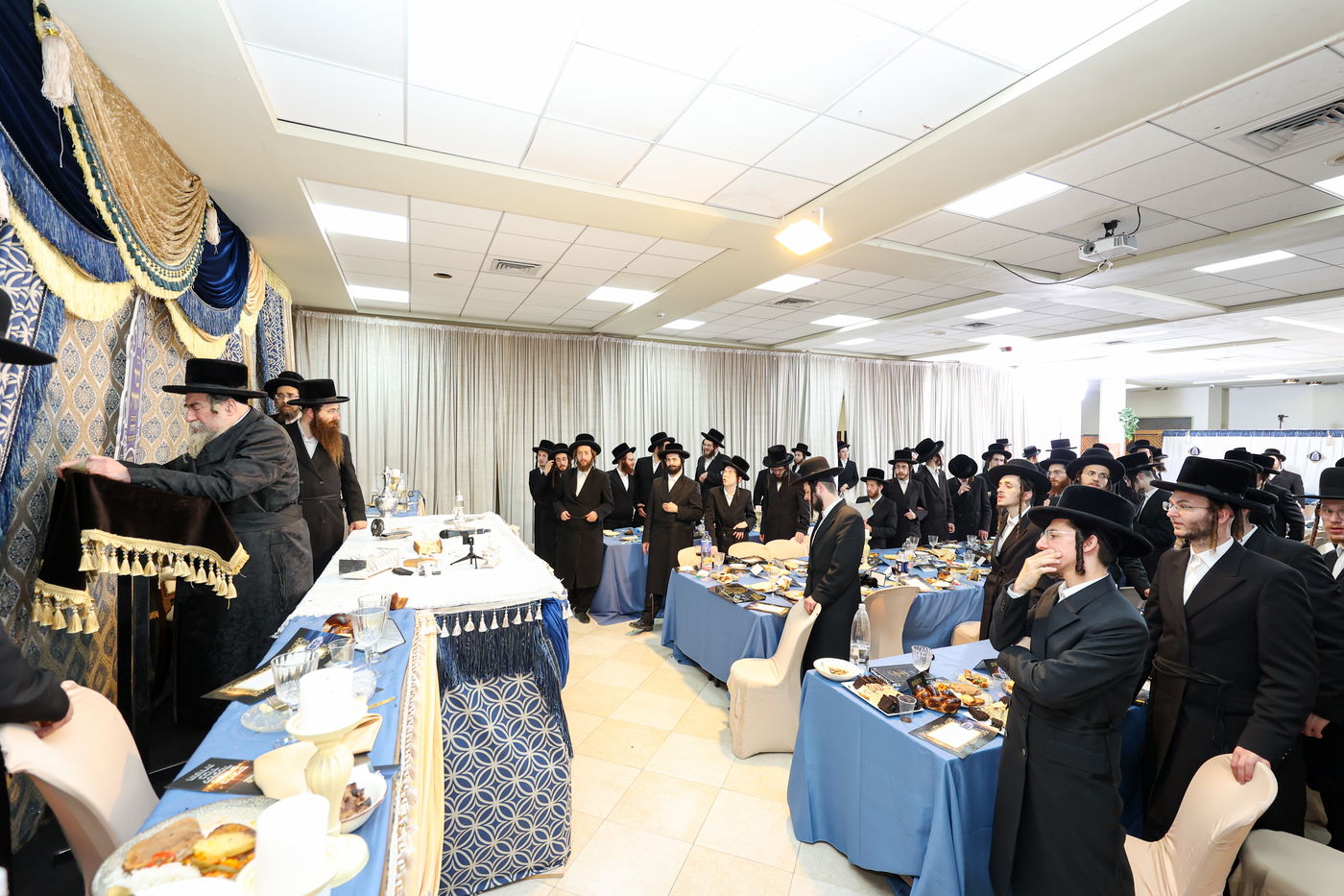 מעמד כבוד התורה בישיבת 'מאור עיניים' רחמיסטריווקא 