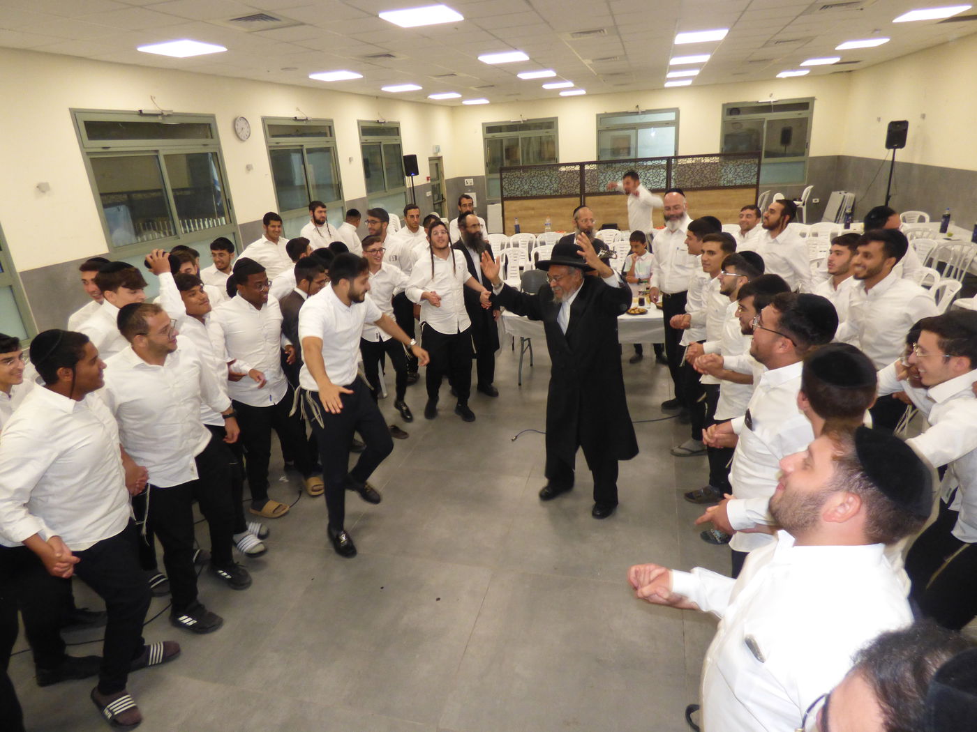 הקעמפ של ישיבת 'בית הלוי' בישוב כרמי קטיף