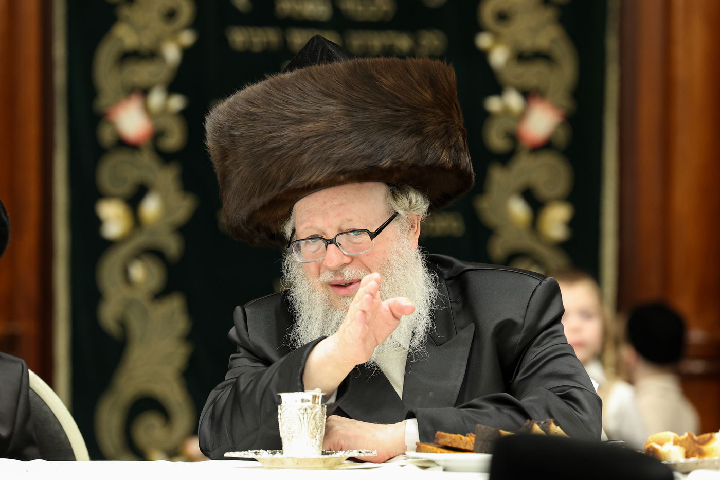 שמחת הבר מצוה לנכד האדמו"ר מבוהוש