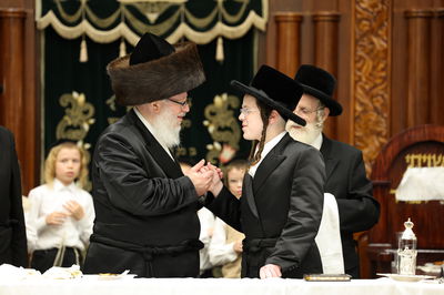 שמחת הבר מצוה לנכד האדמו"ר מבוהוש